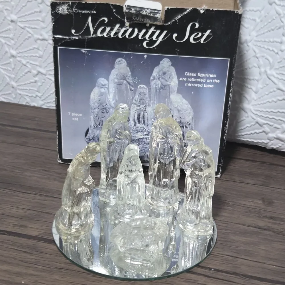 Chadwick Glass Nativity Mirrored Base Christmas Holiday 7 Piece VTG 1995